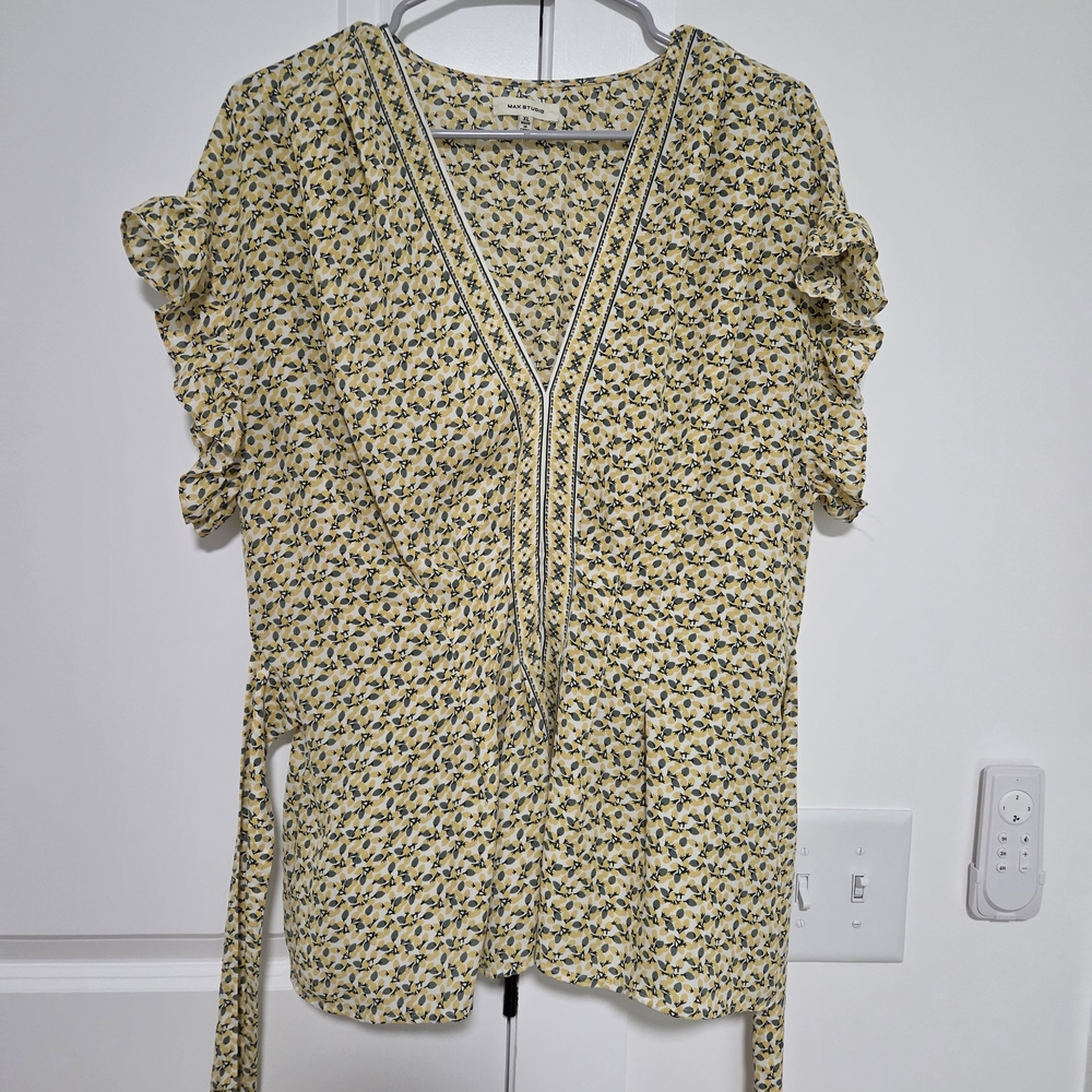 Max Studio Yellow Floral Ruffle Sleeve Blouse